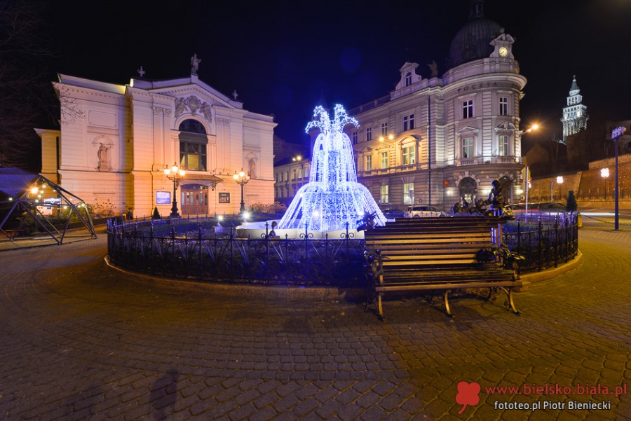 Bielsko-Biała pięknieje po zmroku