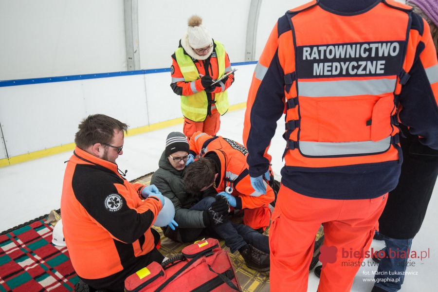 Nocny atak terrorystów. Akcja ratownicza (ZDJĘCIA)