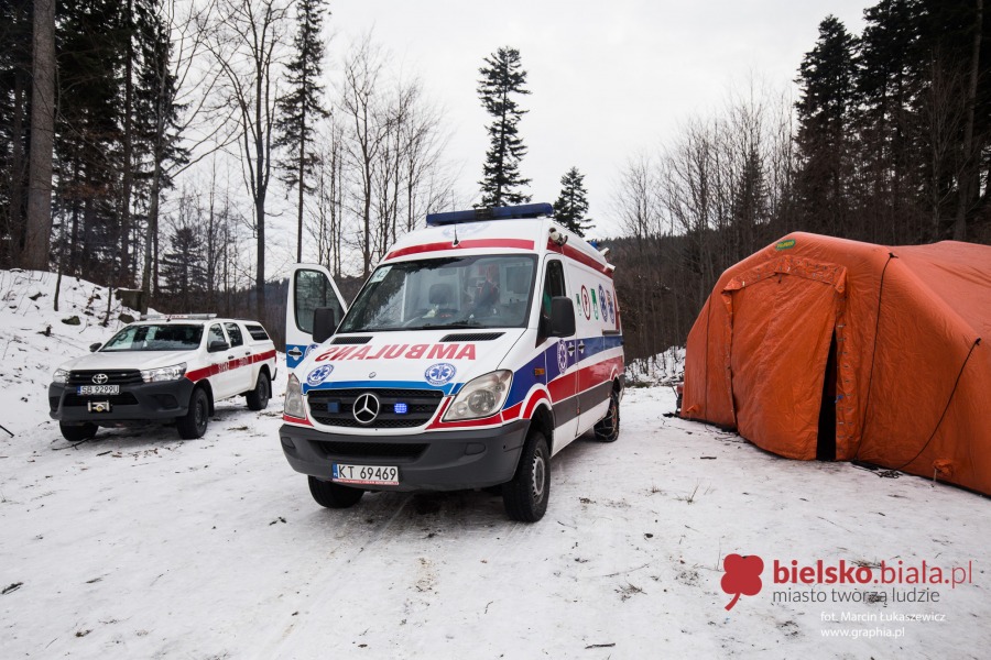 Nocny atak terrorystów. Akcja ratownicza (ZDJĘCIA)