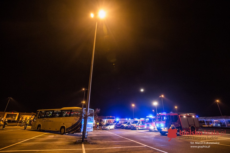 Nocny atak terrorystów. Akcja ratownicza (ZDJĘCIA)