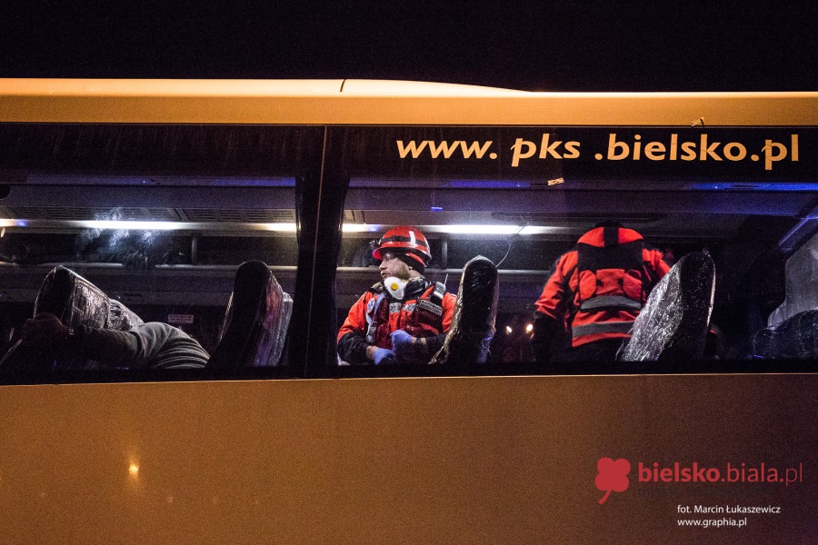Nocny atak terrorystów. Akcja ratownicza (ZDJĘCIA)