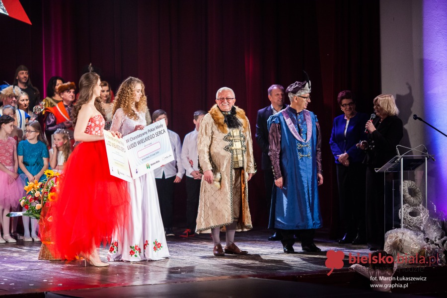 Potrafią się dobrze  bawić. Zebrali już pół miliona