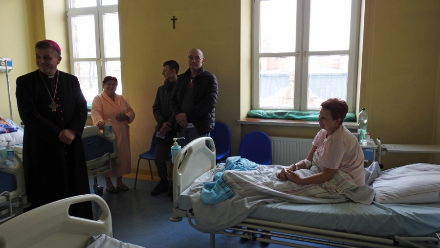 Biskup w szpitalu. „Tylko Bóg wie, jaki jest sens choroby” - foto