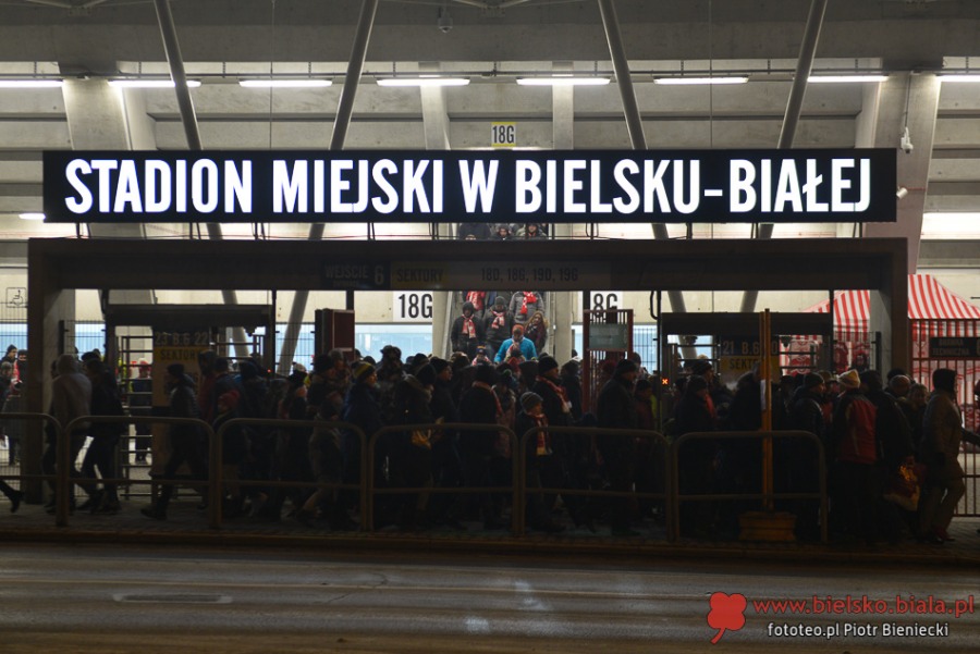 Polska-Anglia od zaplecza. Trudny egzamin dla miasta