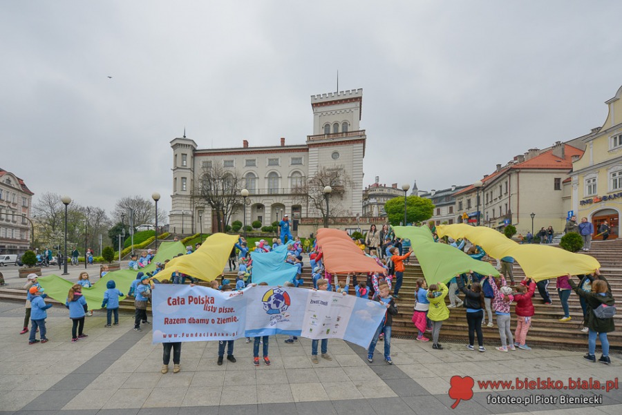 Kolorowo na placu Chrobrego. Ruszyła wielka akcja - foto