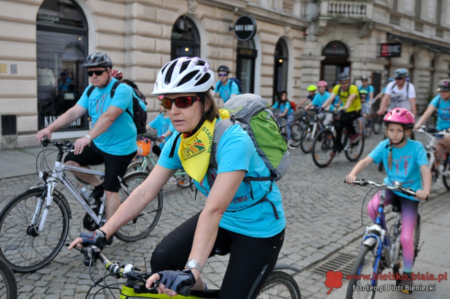 Pogoda dopisuje rowerzystom. Wyjątkowa frekwencja na rajdzie - foto