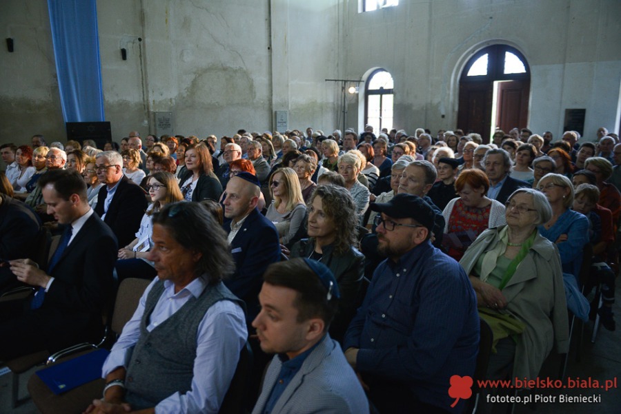 Zachwyt na cmentarzu. Fenomenalny koncert dla Selmy Kurz