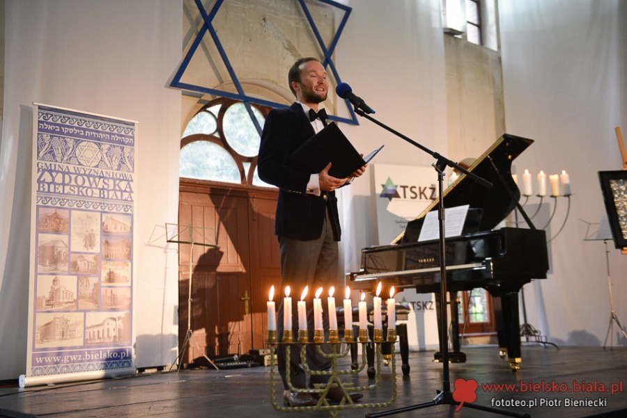 Zachwyt na cmentarzu. Fenomenalny koncert dla Selmy Kurz