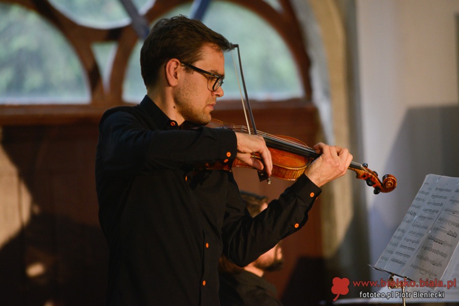Zachwyt na cmentarzu. Fenomenalny koncert dla Selmy Kurz