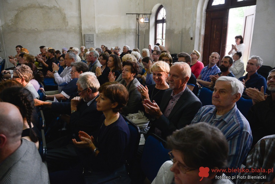 Zachwyt na cmentarzu. Fenomenalny koncert dla Selmy Kurz