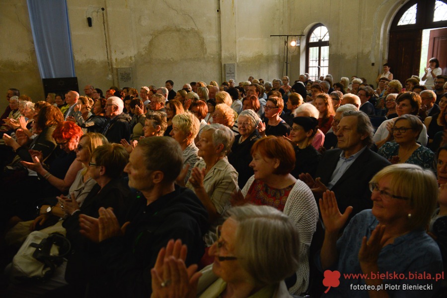 Zachwyt na cmentarzu. Fenomenalny koncert dla Selmy Kurz