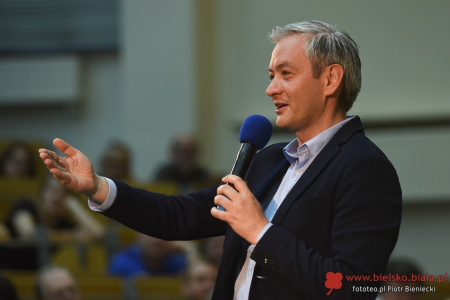 Prezydent Robert Biedroń w Bielsku-Białej. Owacje na stojąco - foto