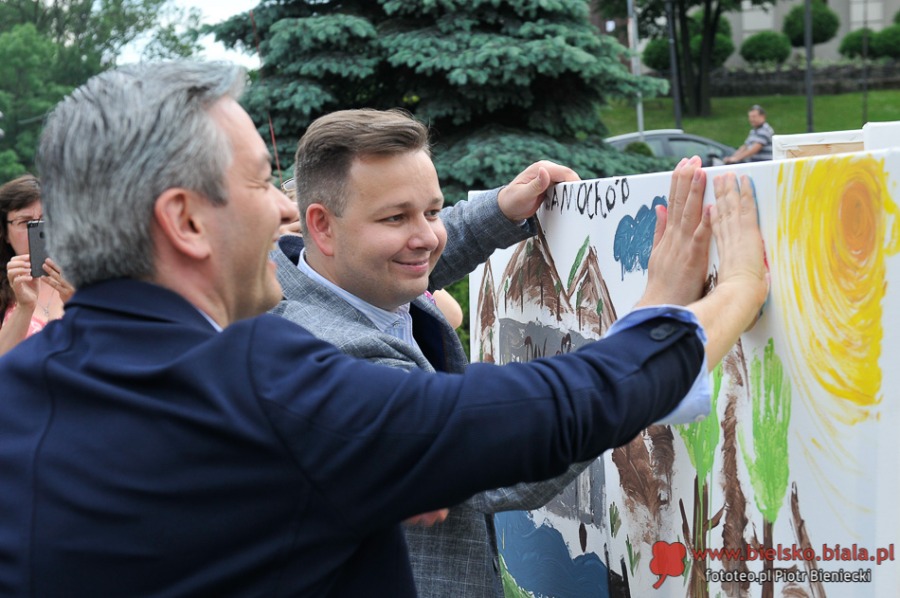 Marzenia na placu Chrobrego. Gdzie spojrzysz, tam… Biedroń - foto