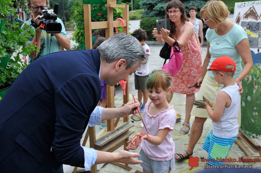 Marzenia na placu Chrobrego. Gdzie spojrzysz, tam… Biedroń - foto