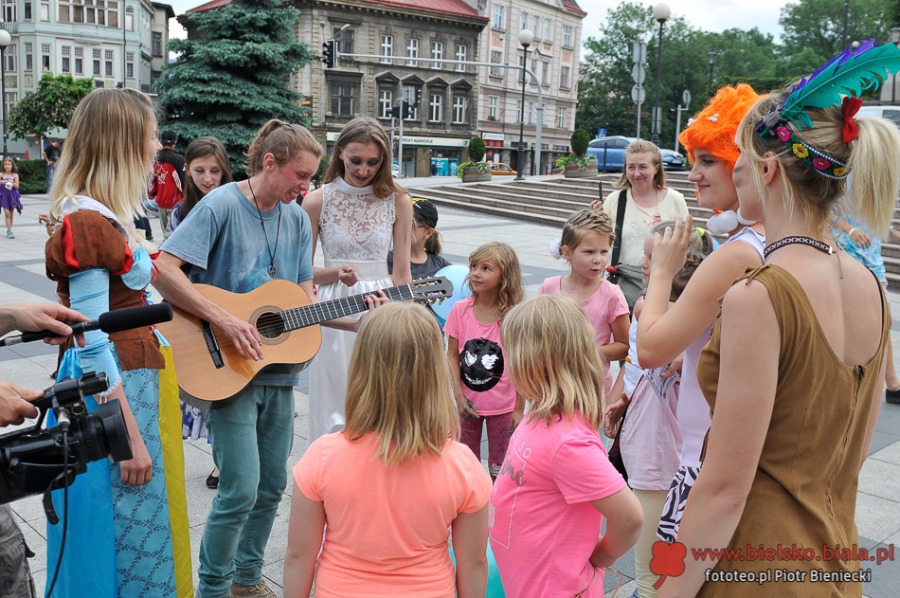 Marzenia na placu Chrobrego. Gdzie spojrzysz, tam… Biedroń - foto