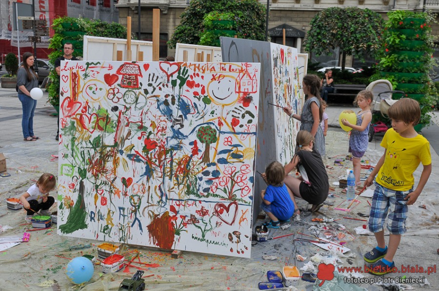 Marzenia na placu Chrobrego. Gdzie spojrzysz, tam… Biedroń - foto