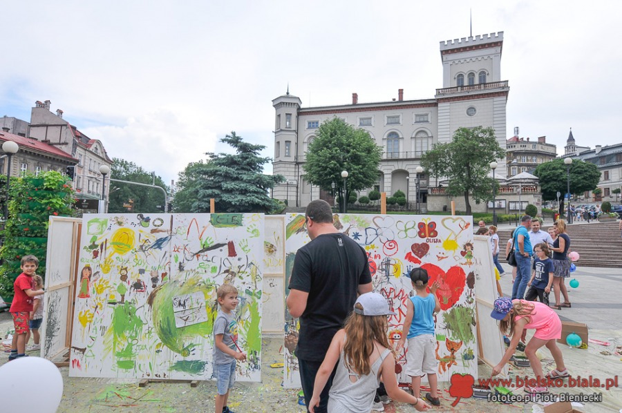 Marzenia na placu Chrobrego. Gdzie spojrzysz, tam… Biedroń - foto