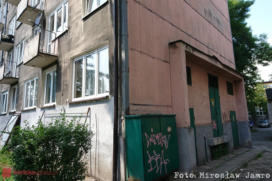 Remontowy absurd w centrum, czyli urząd nic nie może