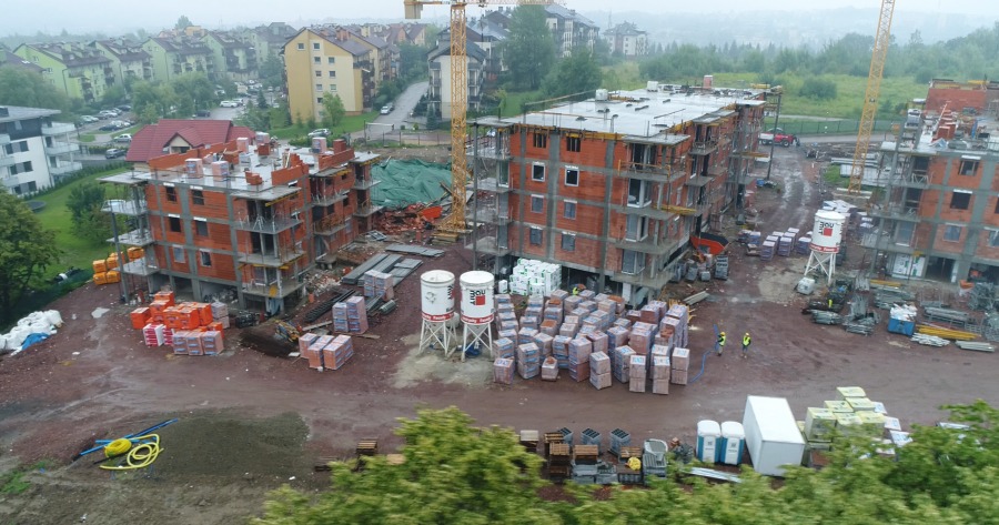 Policja na miejscu katastrofy. Gorący film i zdjęcia z drona!