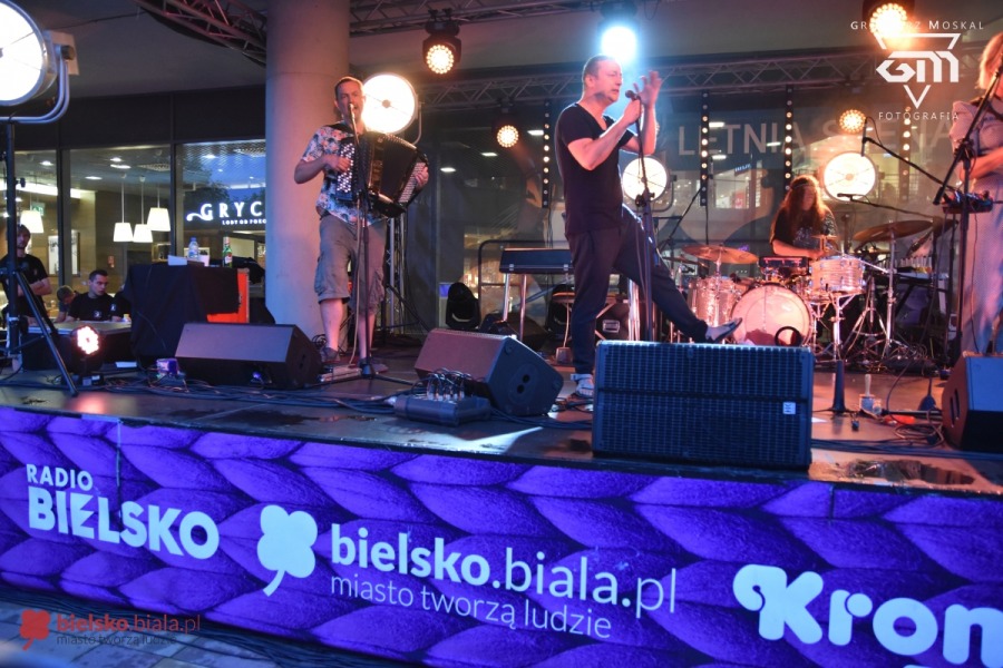 Wielki koncert na placu Bolka i Lolka. Czesław ma głos!