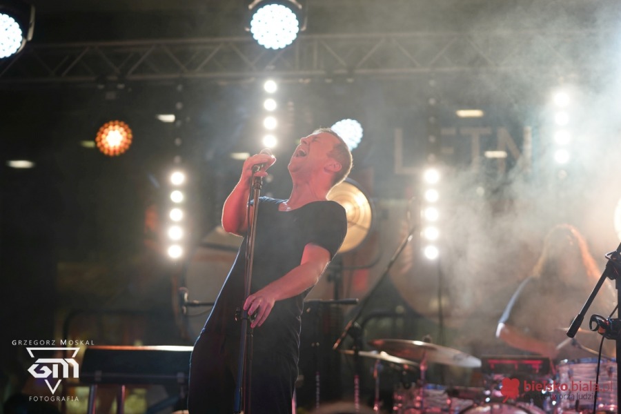Wielki koncert na placu Bolka i Lolka. Czesław ma głos!