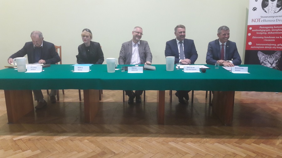 Otwarta debata kandydatów na prezydenta. Monika Socha wyszła z sali - foto