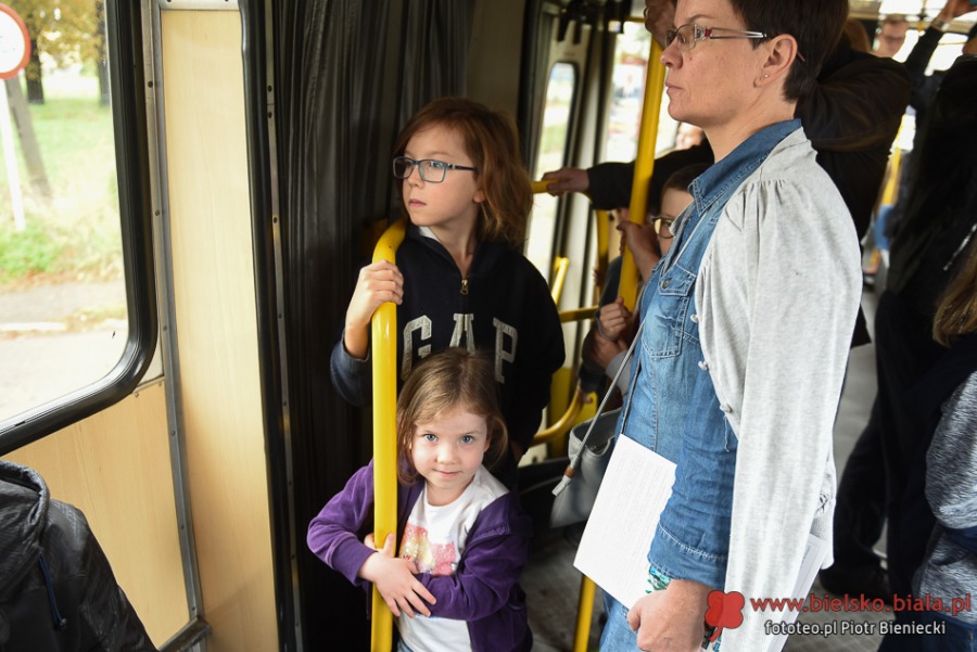 Historyczny kurs kultowego autobusu. Dyrektor MZK przedstawia