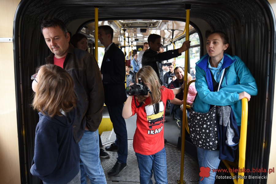 Historyczny kurs kultowego autobusu. Dyrektor MZK przedstawia