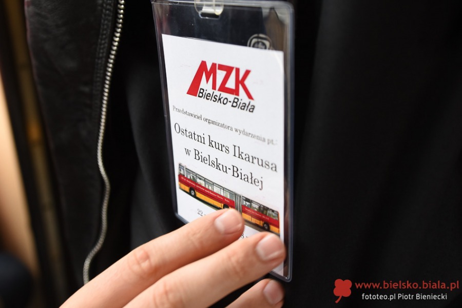 Historyczny kurs kultowego autobusu. Dyrektor MZK przedstawia