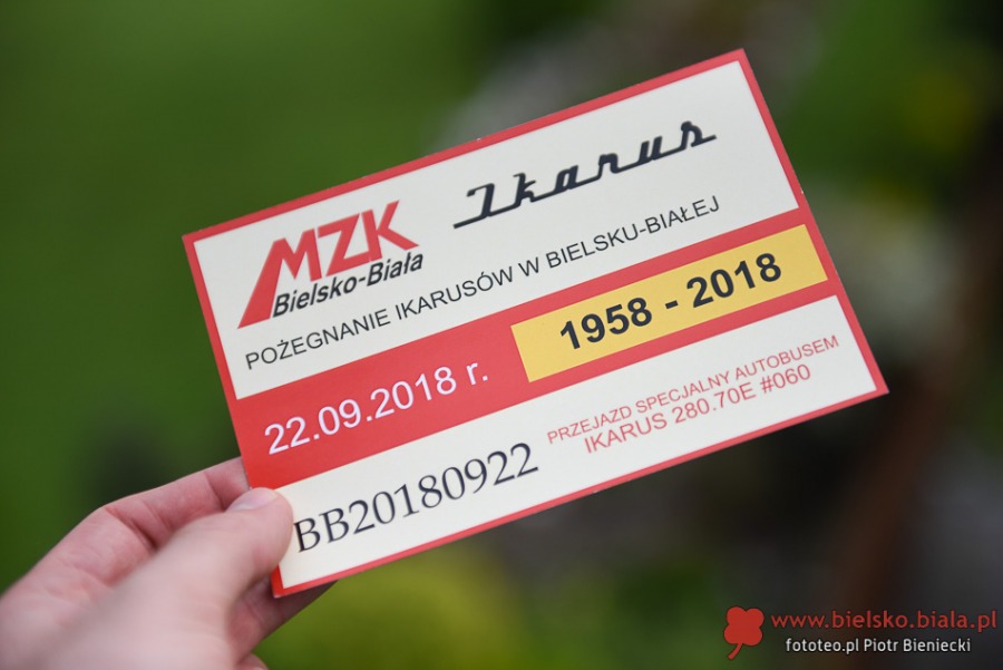 Historyczny kurs kultowego autobusu. Dyrektor MZK przedstawia