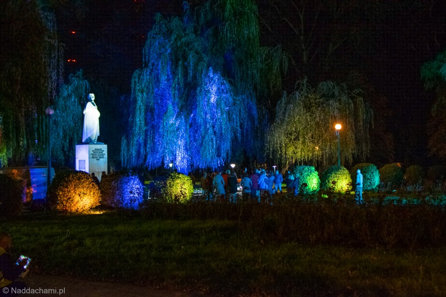 Niezwykła iluminacja w Parku Włókniarzy. Kolory robią wrażenie! - ZDJĘCIA