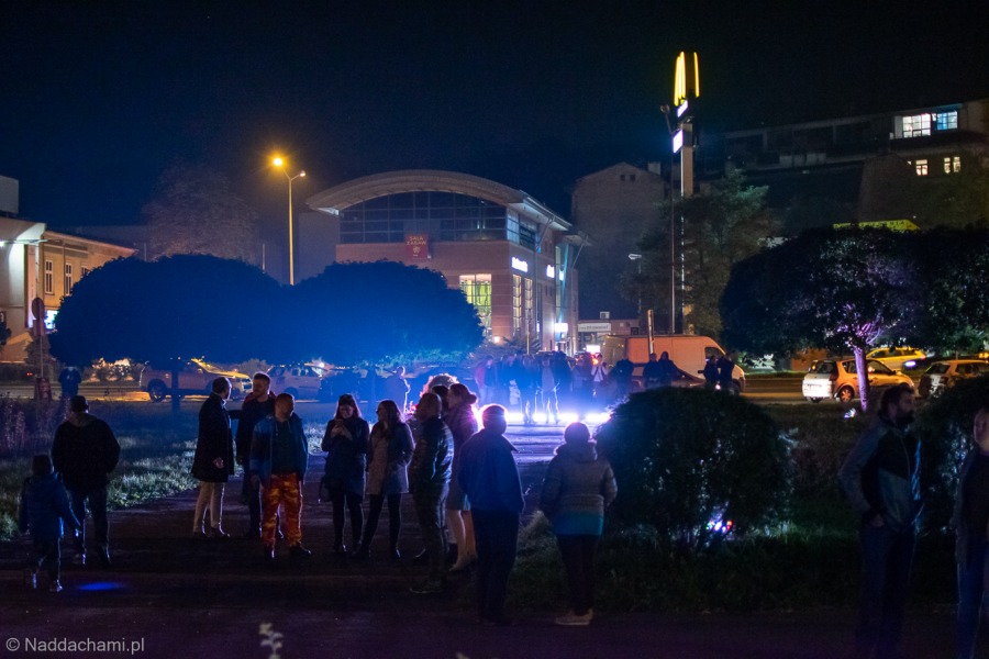 Niezwykła iluminacja w Parku Włókniarzy. Kolory robią wrażenie! - ZDJĘCIA