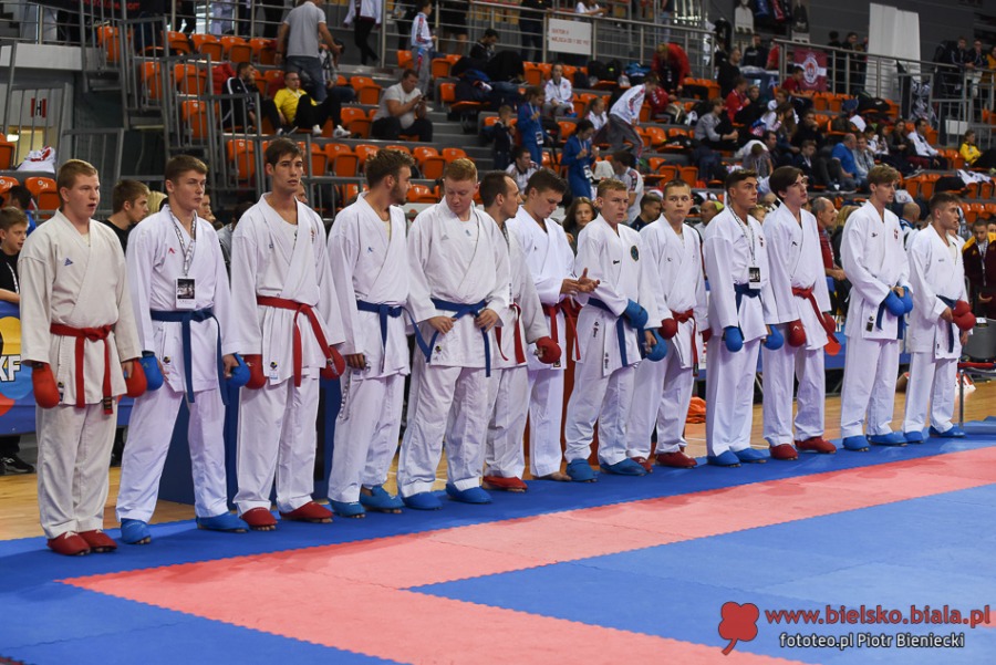 Bielsko-Biała rządzi w karate. Świat walczy dziś pod Dębowcem