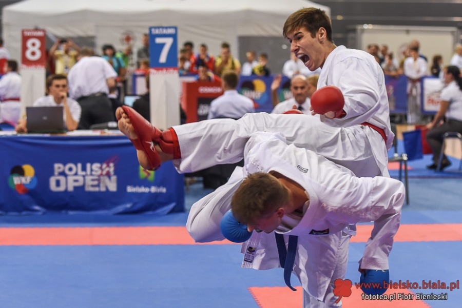 Bielsko-Biała rządzi w karate. Świat walczy dziś pod Dębowcem