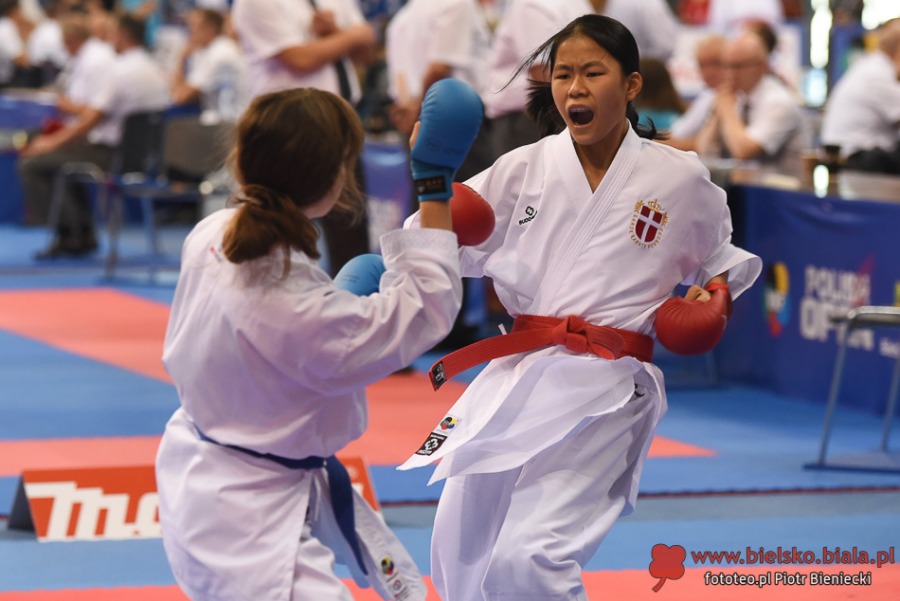 Bielsko-Biała rządzi w karate. Świat walczy dziś pod Dębowcem