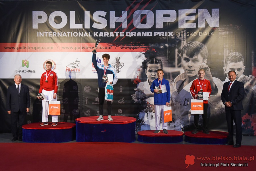 Bielsko-Biała rządzi w karate. Świat walczy dziś pod Dębowcem