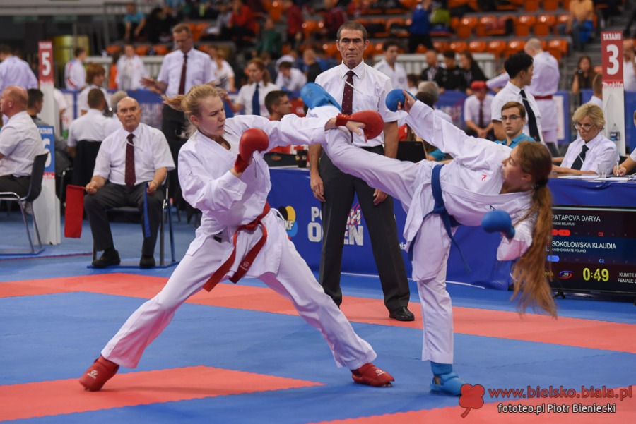 Bielsko-Biała rządzi w karate. Świat walczy dziś pod Dębowcem