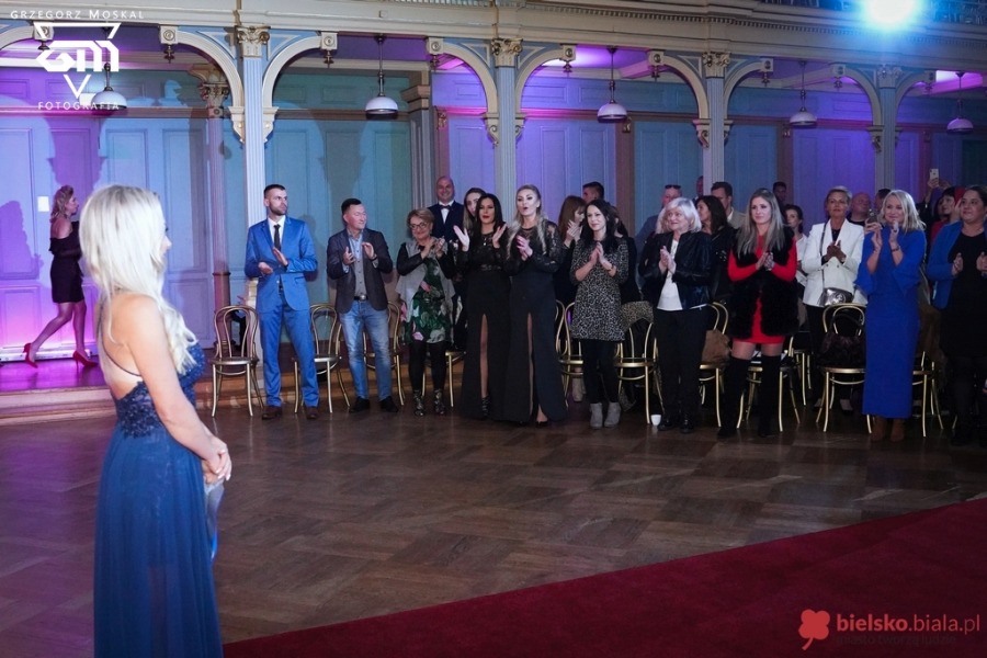 W cztery miesiące zmieniła wygląd. Niewiele osób stać na taki upór! - ZDJĘCIA