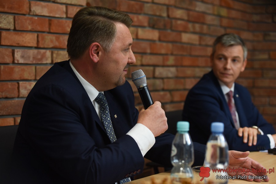 Drabek vs Klimaszewski: decydujące starcie. Kto wygrał ostatnią debatę?