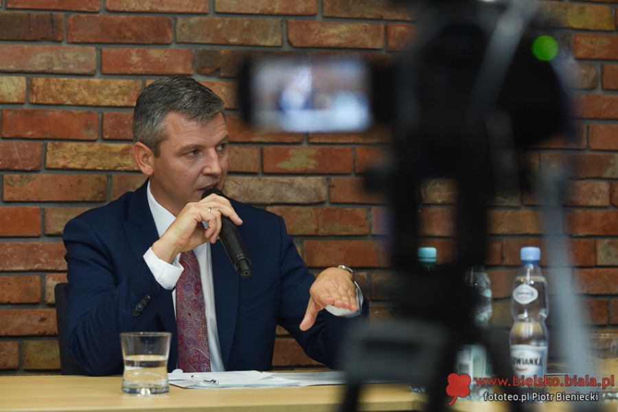 Drabek vs Klimaszewski: decydujące starcie. Kto wygrał ostatnią debatę?