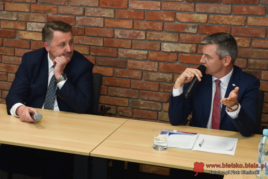 Drabek vs Klimaszewski: decydujące starcie. Kto wygrał ostatnią debatę?