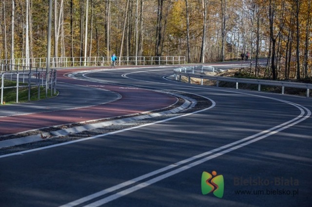 Rozbudowa ulicy za ponad 5 mln zł. Jest nawet ścieżka rowerowa - foto