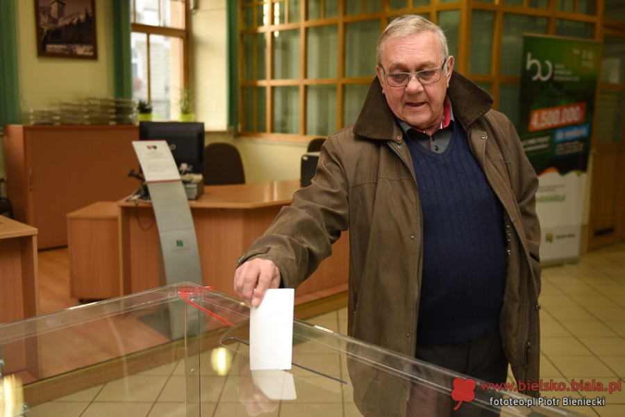 Feta na cześć Klimaszewskiego. Tak wybierano nowego prezydenta