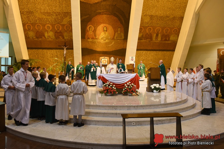 Tłumy na Cmentarzu Wojska Polskiego. Ten dzień zjednoczył bielszczan