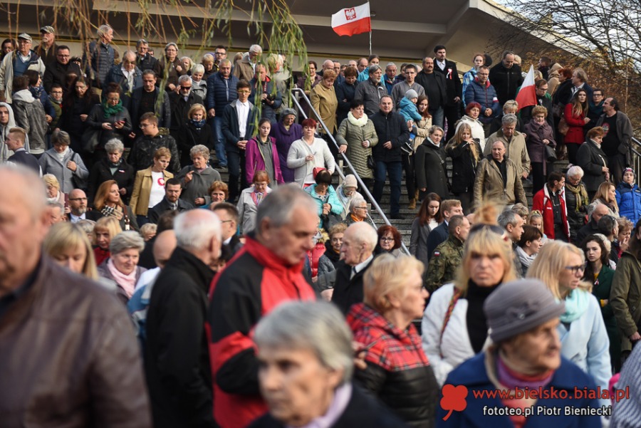 Tłumy na Cmentarzu Wojska Polskiego. Ten dzień zjednoczył bielszczan