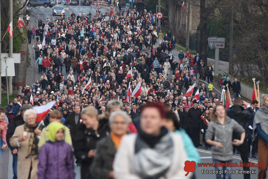 Tłumy na Cmentarzu Wojska Polskiego. Ten dzień zjednoczył bielszczan