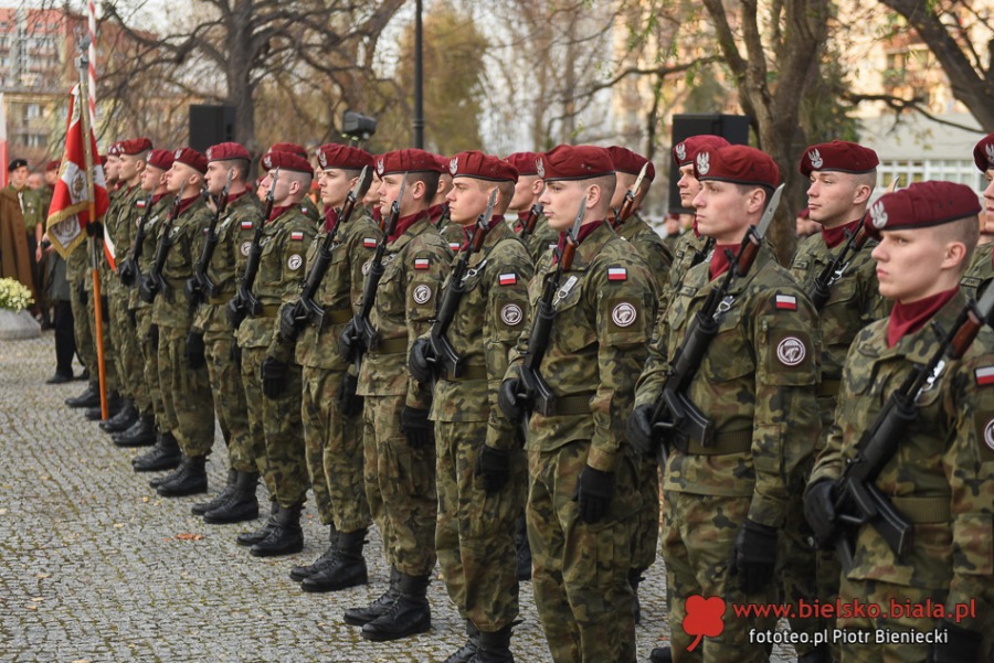 Tłumy na Cmentarzu Wojska Polskiego. Ten dzień zjednoczył bielszczan