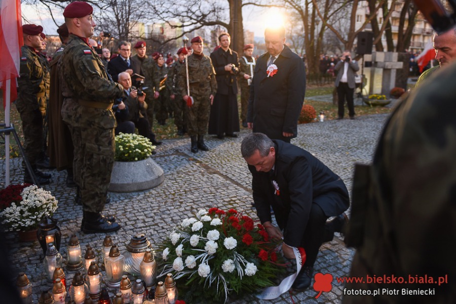 Tłumy na Cmentarzu Wojska Polskiego. Ten dzień zjednoczył bielszczan