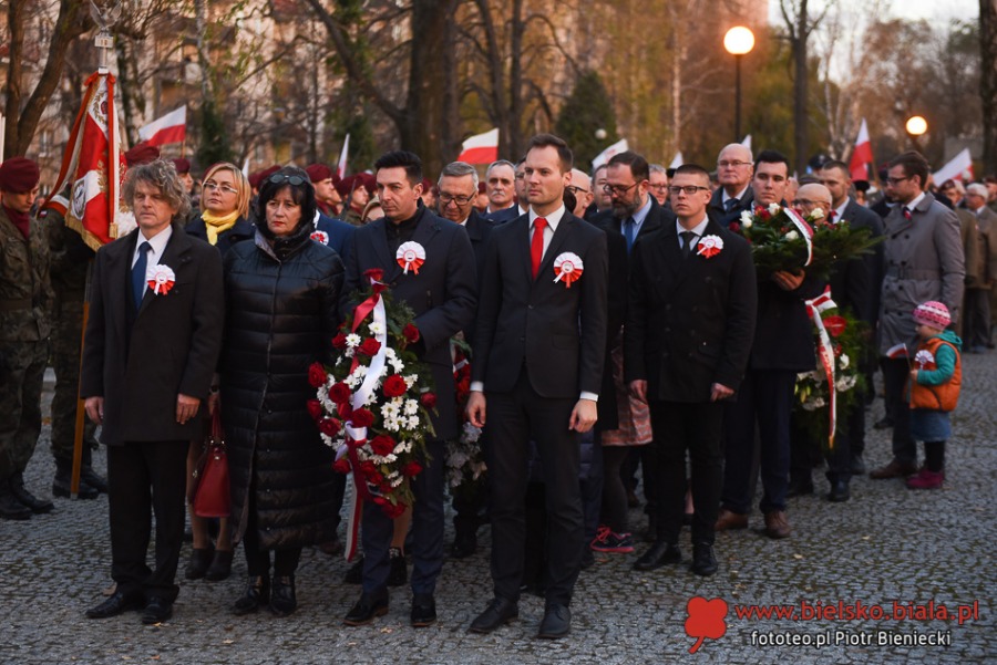 Tłumy na Cmentarzu Wojska Polskiego. Ten dzień zjednoczył bielszczan