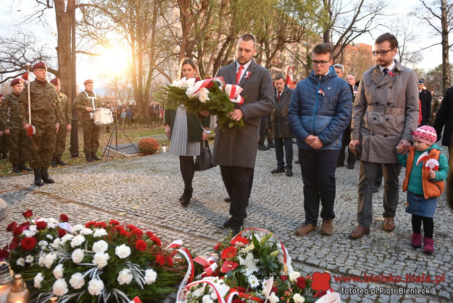 Tłumy na Cmentarzu Wojska Polskiego. Ten dzień zjednoczył bielszczan